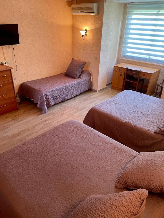 פרפיניין Hotel Alexander מראה חיצוני תמונה