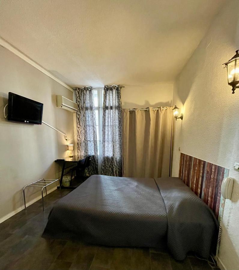 פרפיניין Hotel Alexander מראה חיצוני תמונה