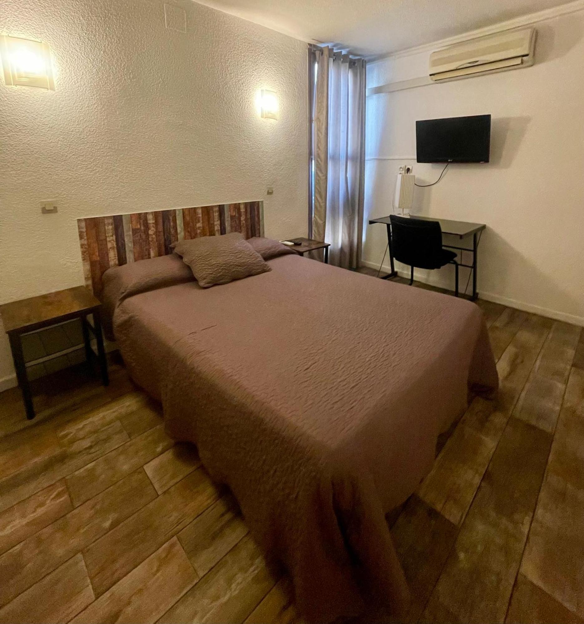פרפיניין Hotel Alexander מראה חיצוני תמונה