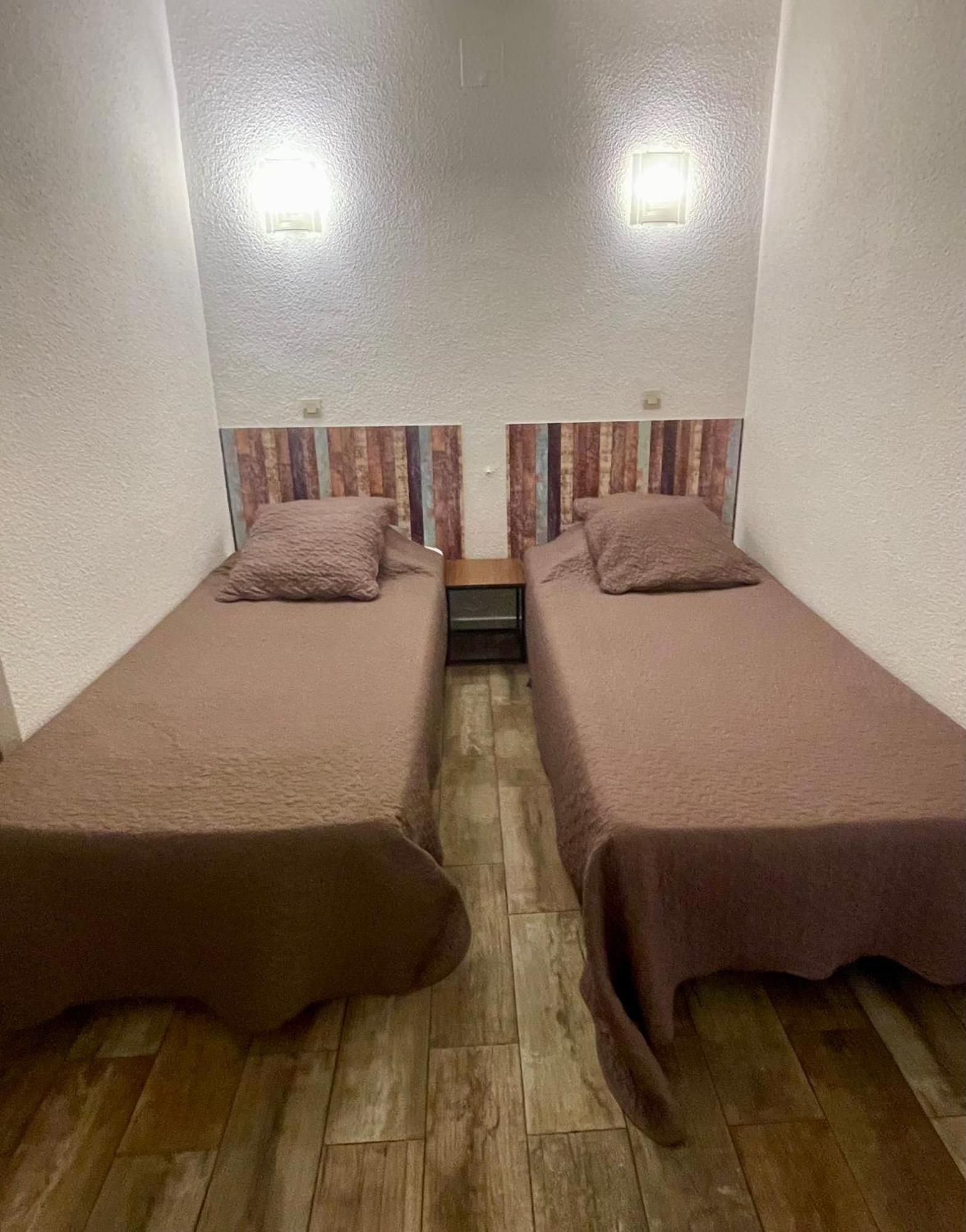 פרפיניין Hotel Alexander מראה חיצוני תמונה