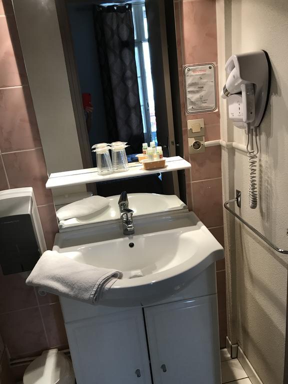 פרפיניין Hotel Alexander חדר תמונה